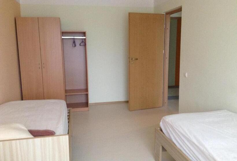 اتاق استاندارد چهار تخته, Hostelis Zaļā Muiža