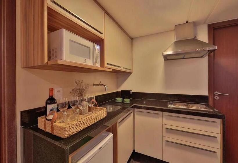 Президентский Люкс, Hy Apartments & Hotels