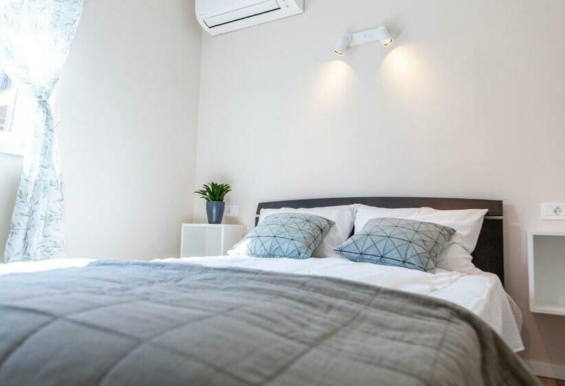 スタンダードルーム, Felix 88