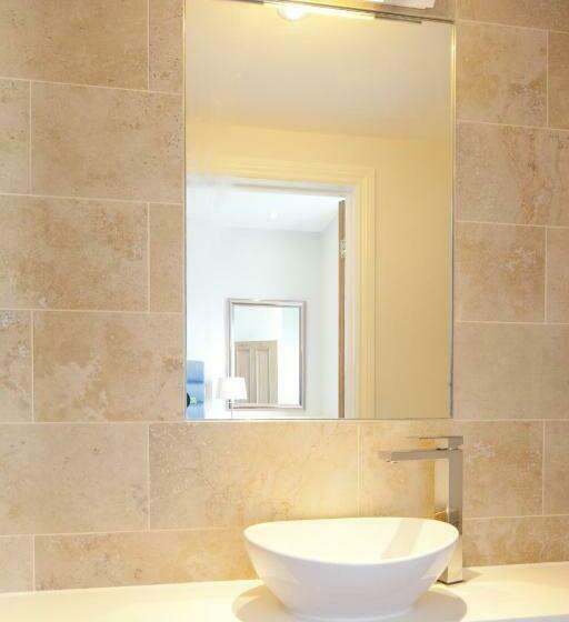 带大床的标准间, A Room With A View