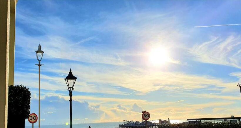 一楼标准间, A Room With A View