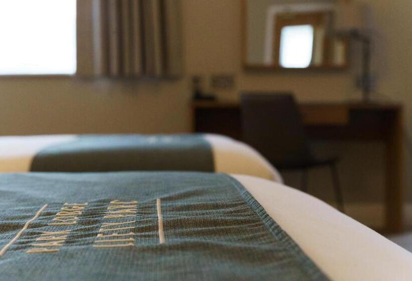 2ダブルベッドのスタンダードルーム, Aberystwyth Park Lodge