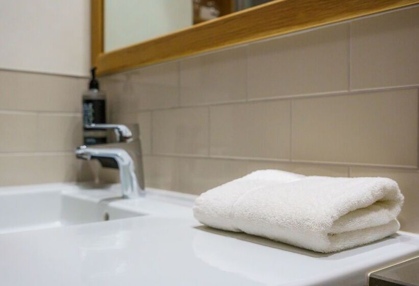 Номер Стандарт, Aberystwyth Park Lodge