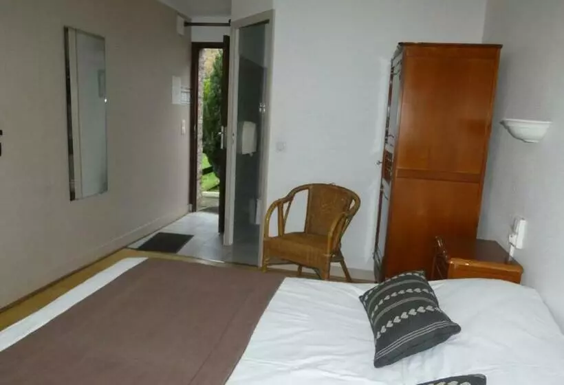 Standard-huone, Logis Hôtel Restaurant Auberge Saint Martin