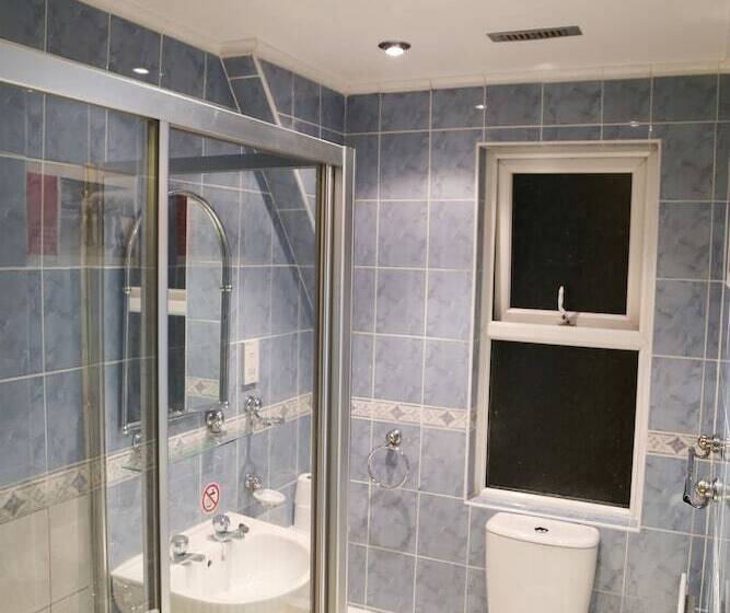 Chambre Standard Individuelle, Croft