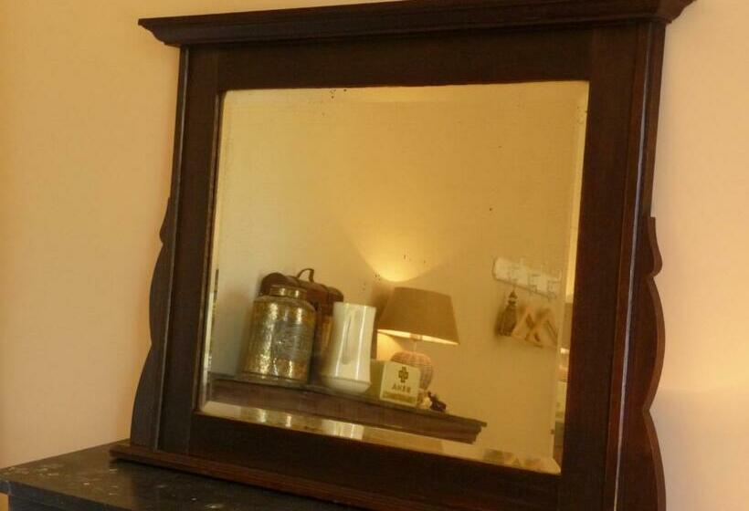 スタンダードルーム, Domaine De Savigny