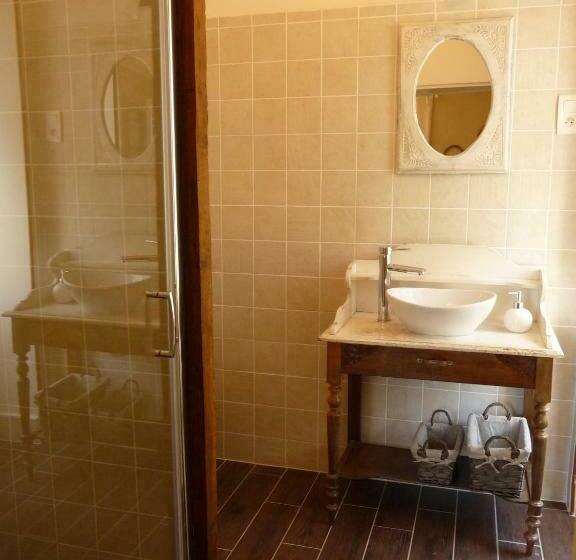 スタンダードルーム, Domaine De Savigny