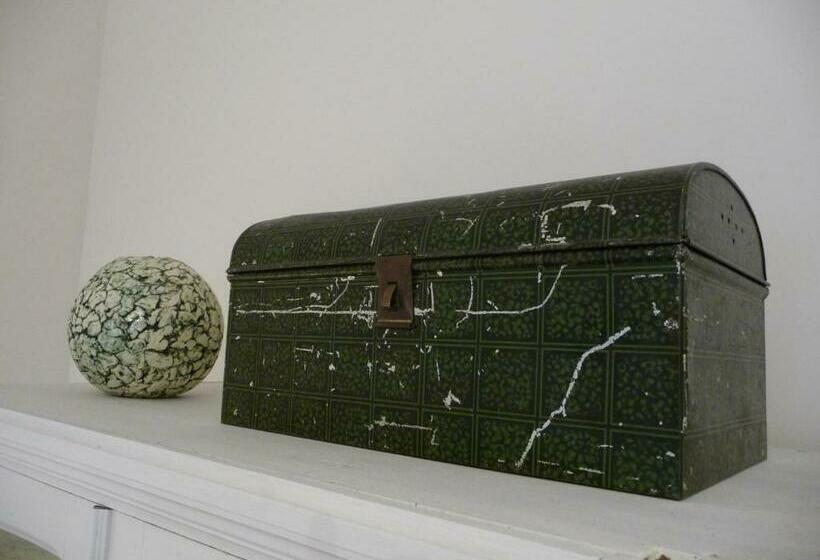 スタンダードルーム, Domaine De Savigny