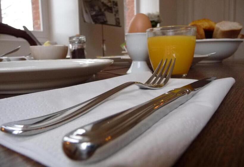 スタンダードルーム, Domaine De Savigny