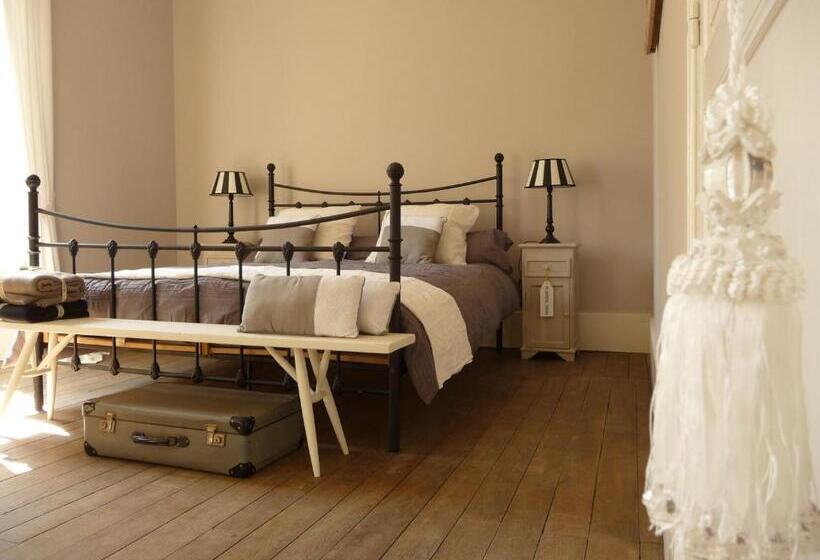 スタンダードルーム, Domaine De Savigny