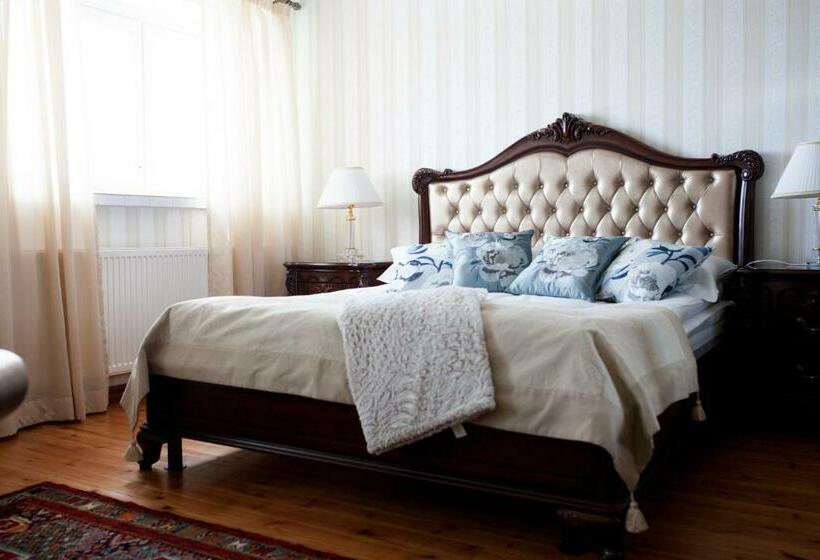 Quarto Superior com Sacada, Hospitz