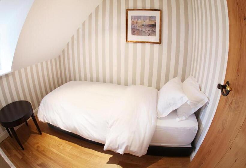 高级三人间, Logis Hôtel Ettenheim