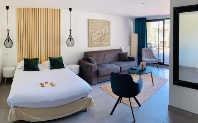 Quarto Familiar, Quai Des Pontis