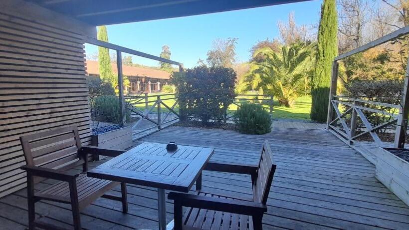 Familie Værelse, Quai Des Pontis