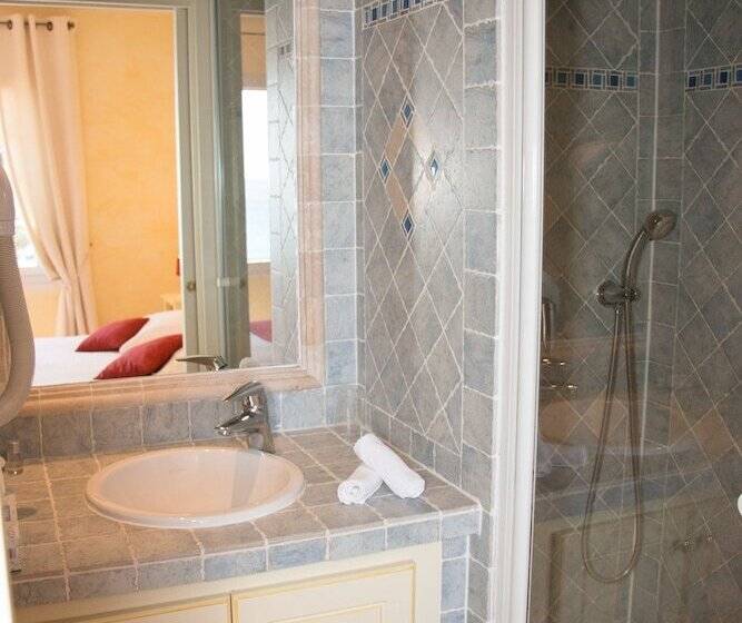 带海景的标准房, & Spa La Villa