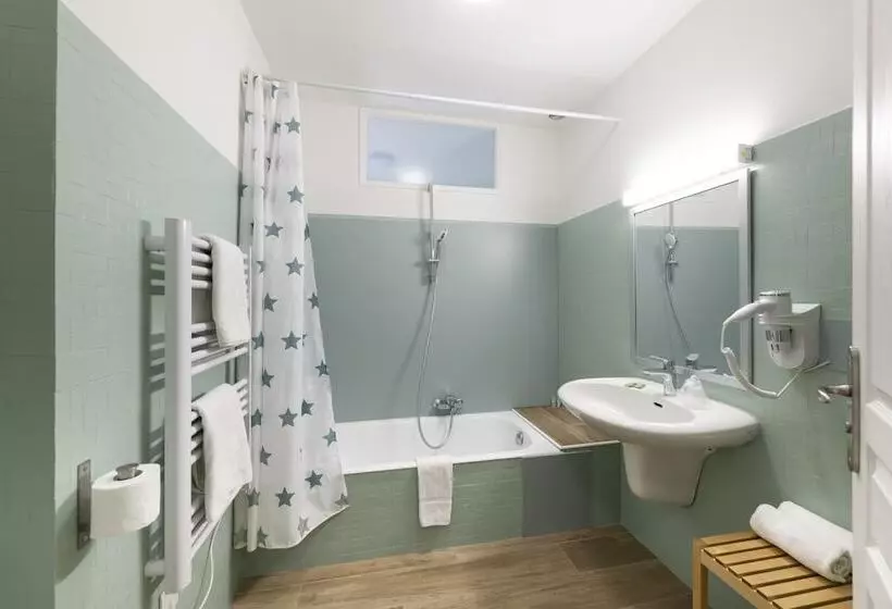 スタンダード４人部屋, Hôtel & Studios Astor