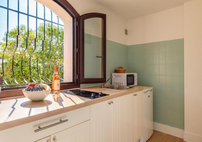 إستوديو قياسى, Hôtel & Studios Astor