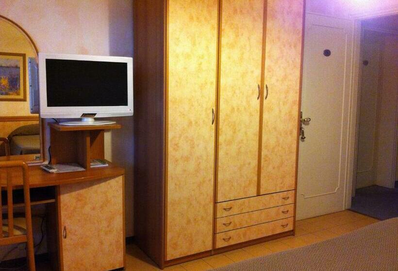 四人标准间, La Palma