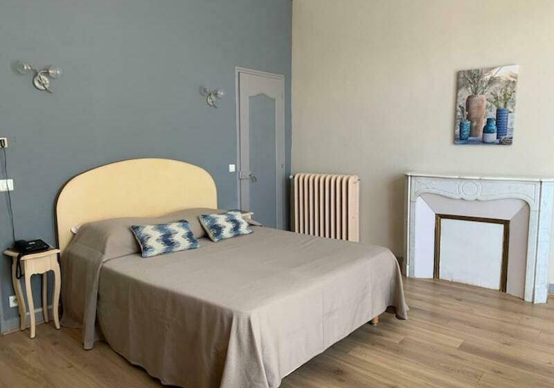 Quarto superior, Le Castelet Des Alpilles