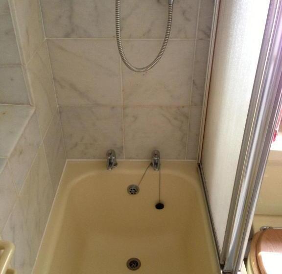 Familjerum, Orchard Manor