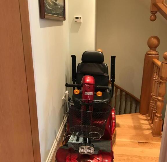 1 Sovrums Lägenhet med Balkong, Orchard Manor