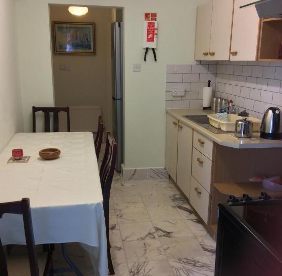 Standardrum, Orchard Manor