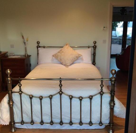 1 Sovrums Lägenhet med Balkong, Orchard Manor