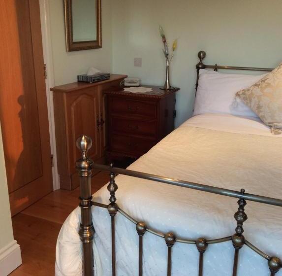 1 Sovrums Lägenhet med Balkong, Orchard Manor