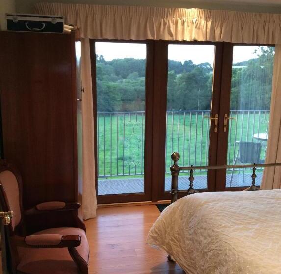 1 Sovrums Lägenhet med Balkong, Orchard Manor