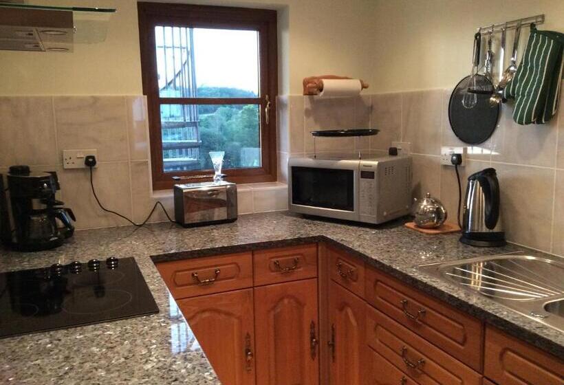 1 Sovrums Lägenhet med Balkong, Orchard Manor