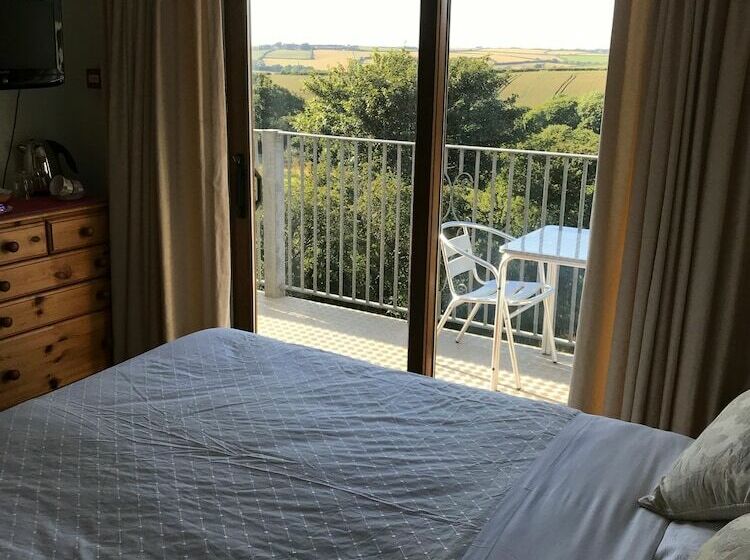 Standardrum, Orchard Manor