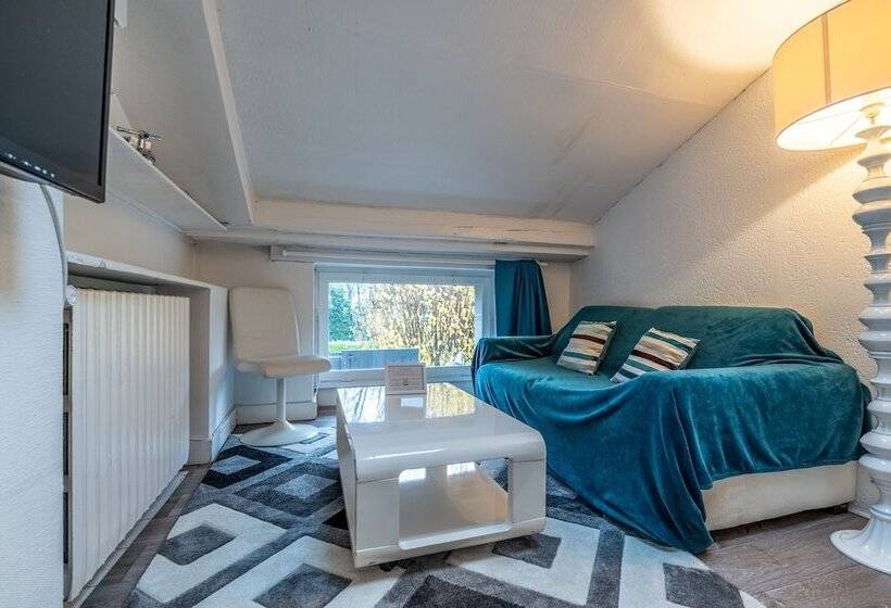 Quarto Familiar, Quai Des Pontis