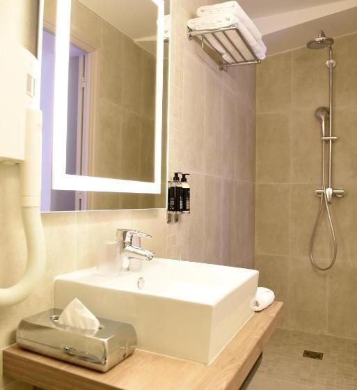 חדר סטנדרט נוף לים עם טרסה, Boutique Hotel & Spa La Villa Cap Ferrat