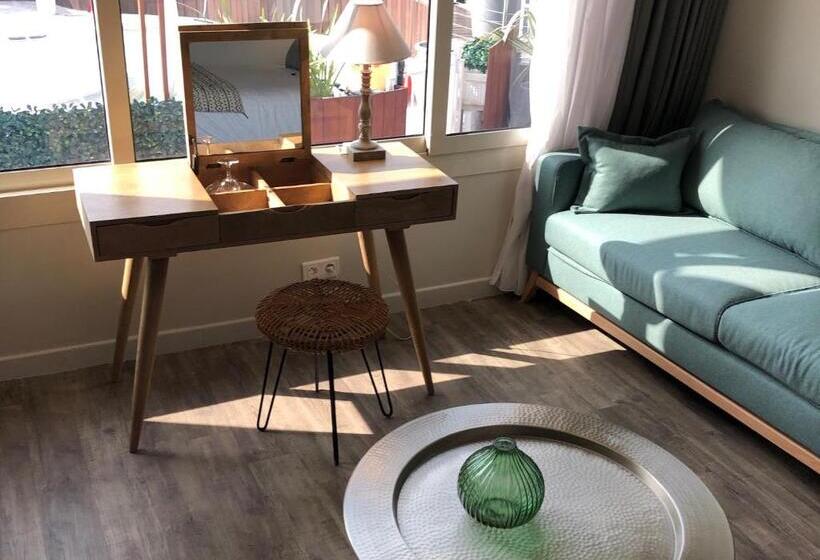 נוף לבריכה, Boutique Hotel & Spa La Villa Cap Ferrat