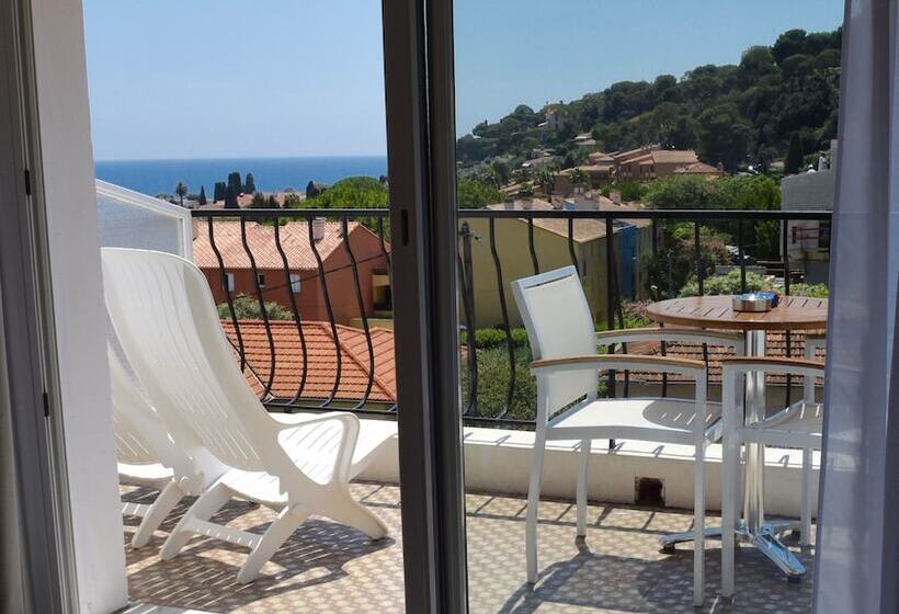 חדר סטנדרט נוף לים עם טרסה, Boutique Hotel & Spa La Villa Cap Ferrat