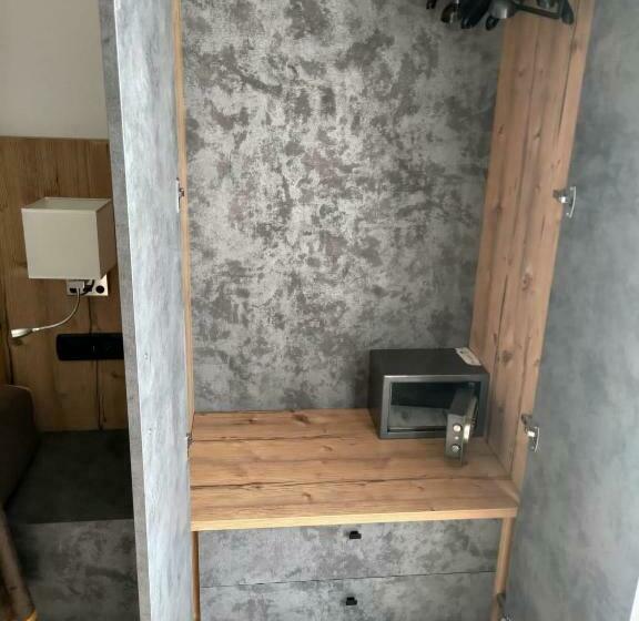 חדר סטנדרט לשלושה, Albergo Casa Este