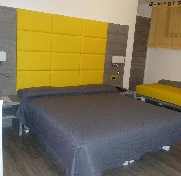 스탠다드 스튜디오, Albergo Casa Este