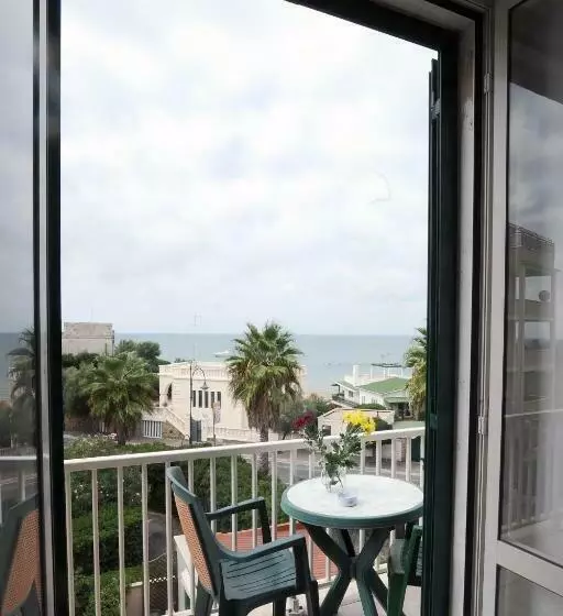 オーシャンビュースタンダードルーム, Albergo Villa Marina
