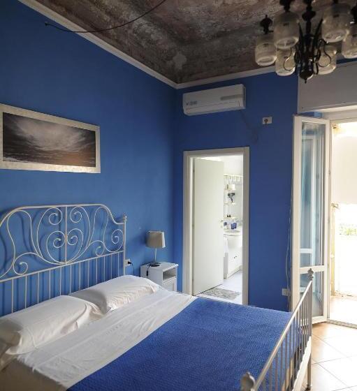 اتاق استاندارد سه نفره, B&b Calcio Storico