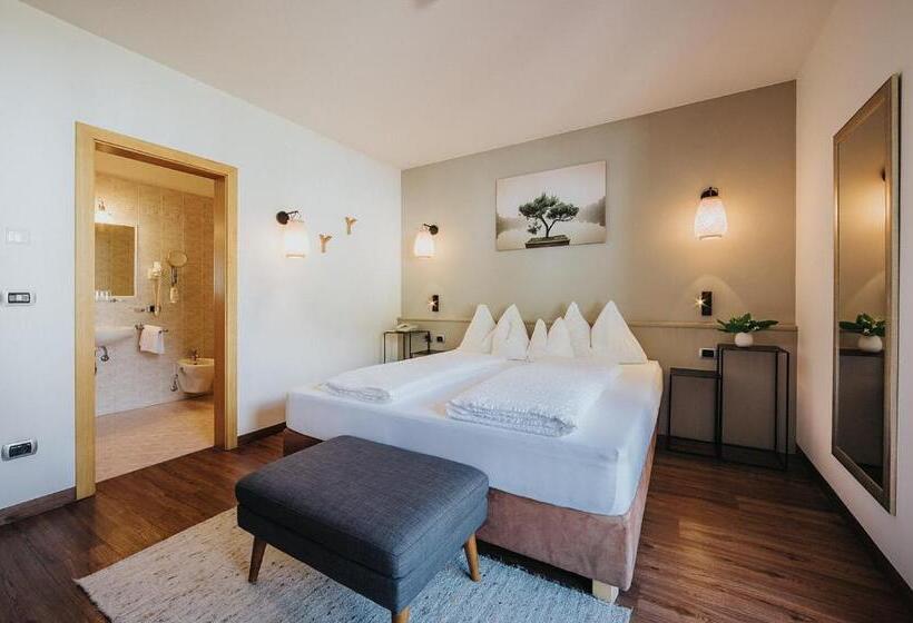 חדר סטנדרט עם מרפסת, Bischofhof   Bistro Jasmin