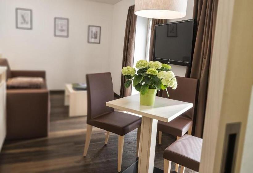Люкс, Bischofhof   Bistro Jasmin