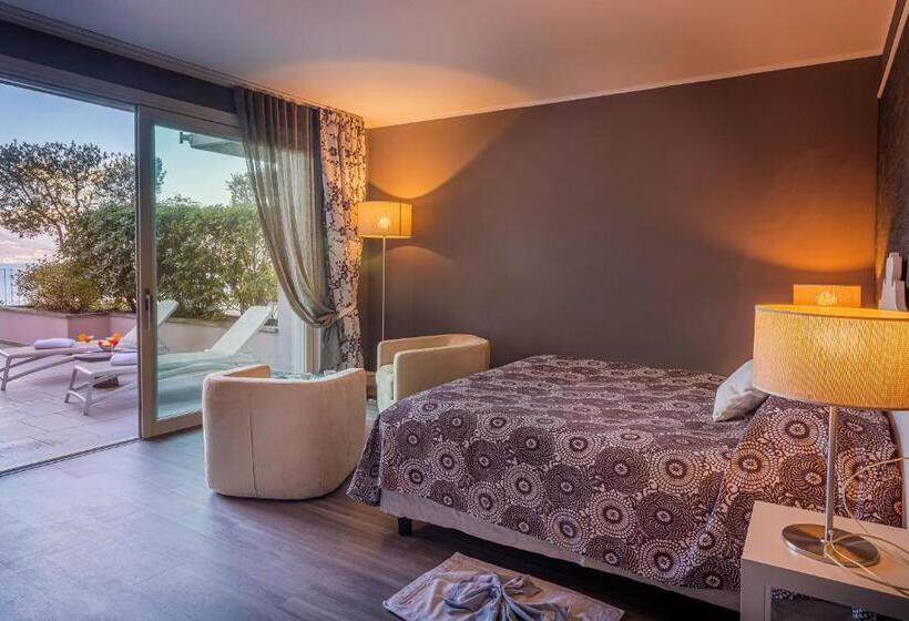 디럭스 주니어 스위트, Borgo Le Terrazze