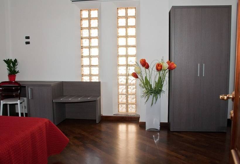 اتاق سوپریور با چشمانداز دریا, Fiori Del Conero