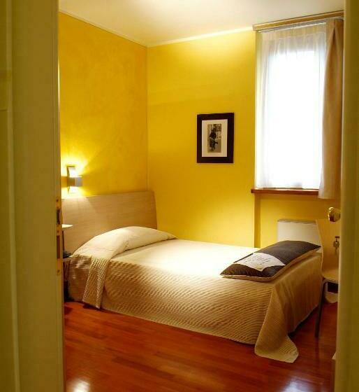 スタンダードシングルルーム, Fontana Santa