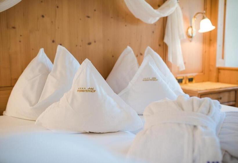 スーペリアールーム, Fürstenhof