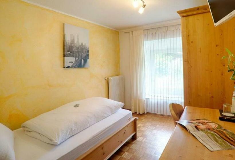 Номер Стандарт Индивидуальный, Silbergasser