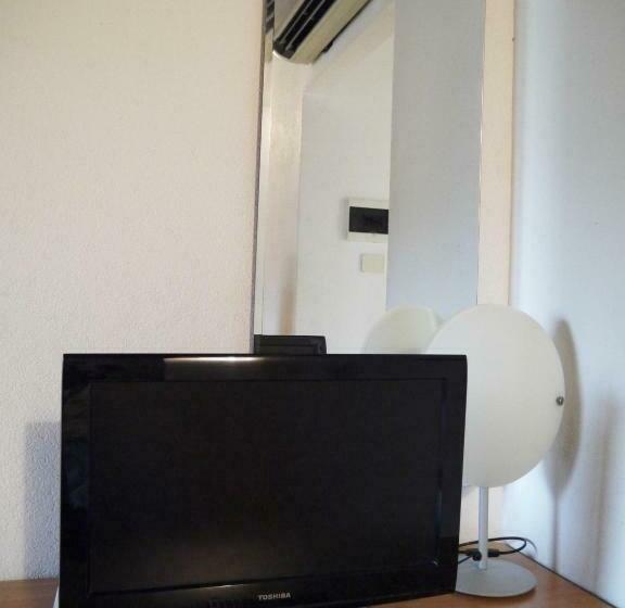 غرفة قياسية ثلاثية, Oasi