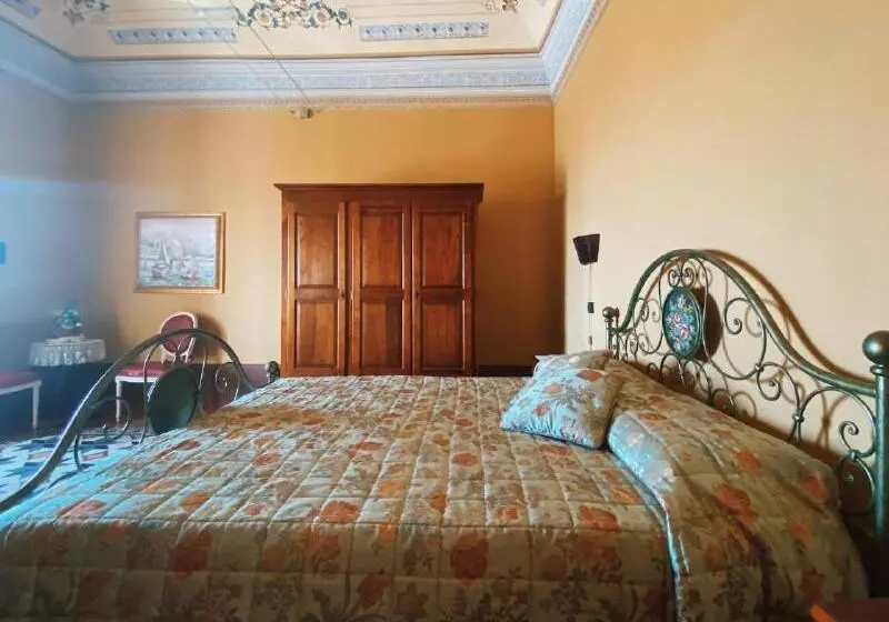 テラス付き１ベッドルームアパートメント, Palazzo Gambuzza