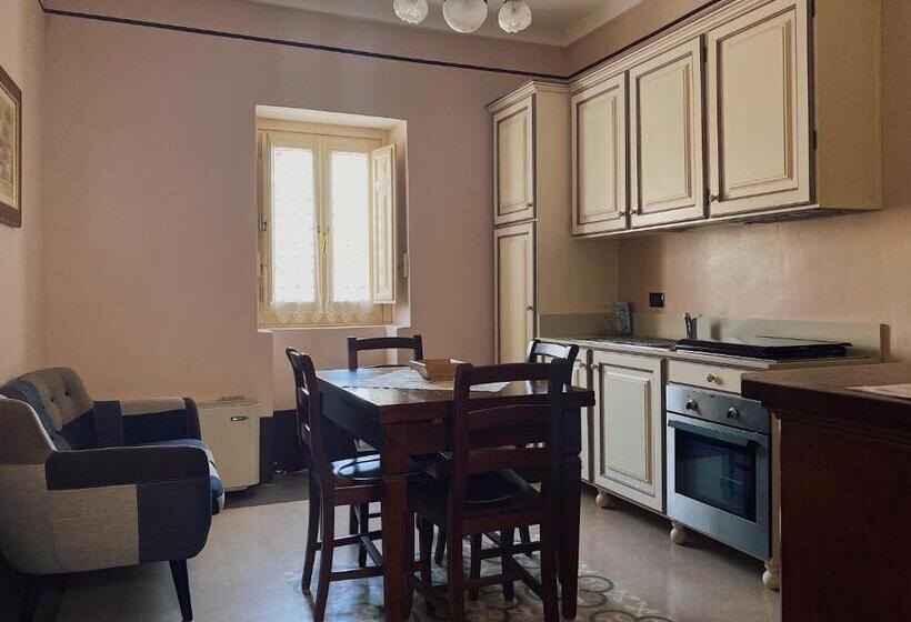 침실 1개 아파트, Palazzo Gambuzza