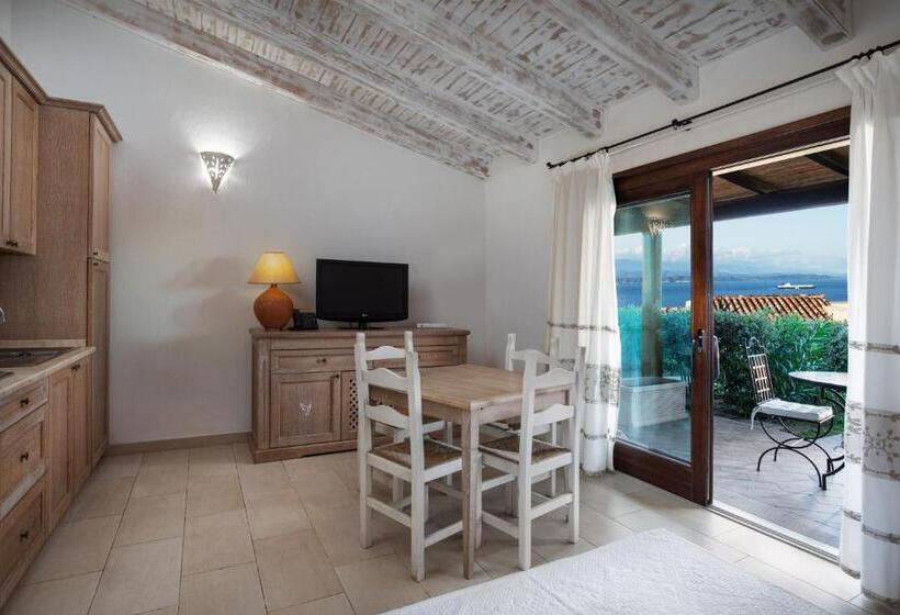 آپارتمان 2 خوابه, Punta Falcone Resort